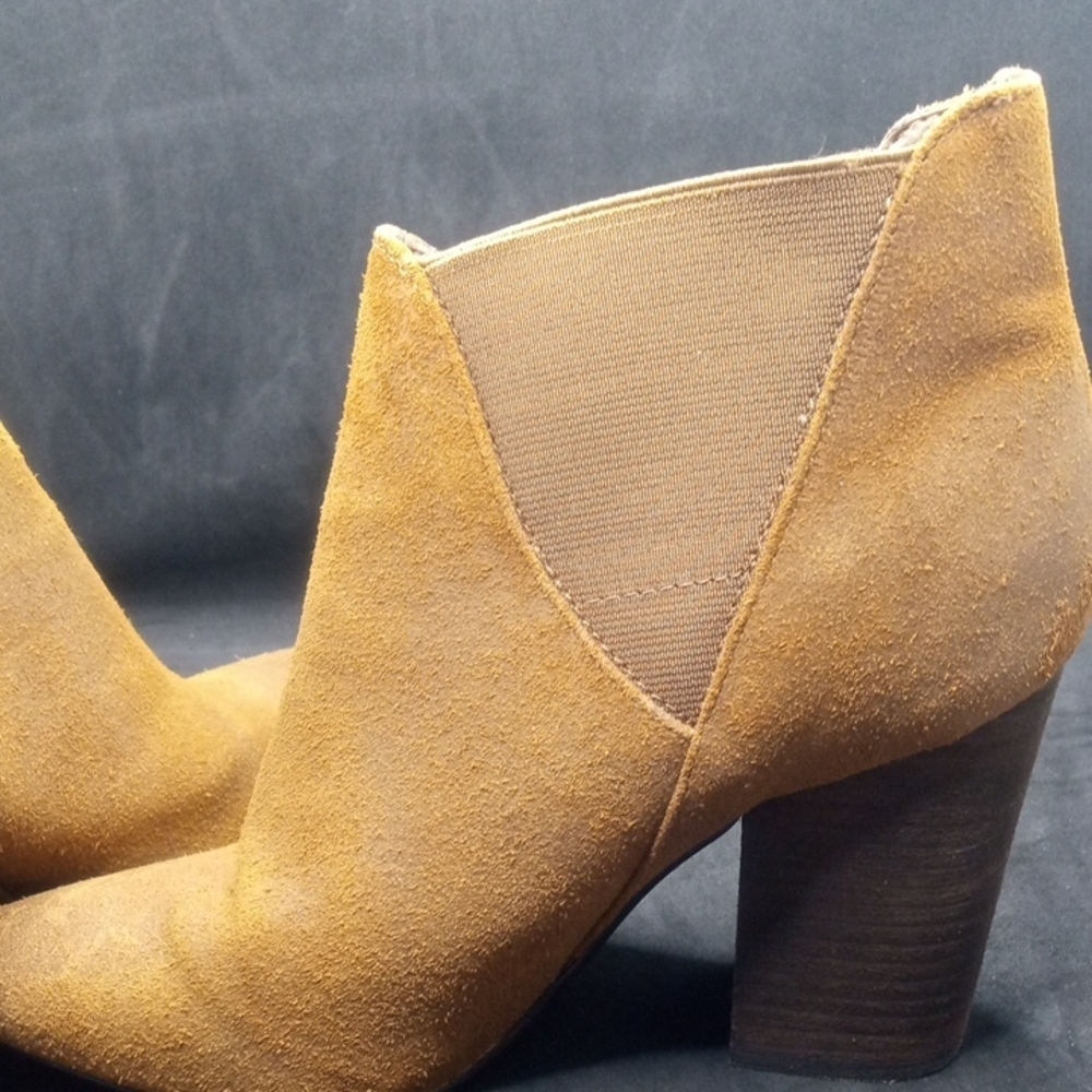 Crown Vintage Tan Ankle Booties Suede - Picture 8 of 10